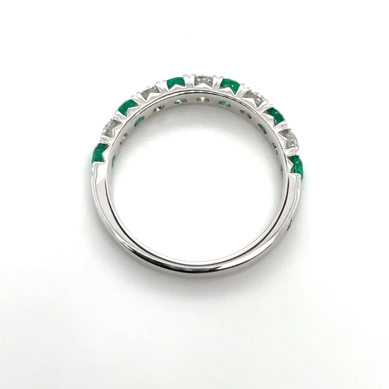 emerald diamond ring from donna jewelry chicago