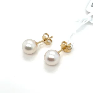 pearl stud earrings from donna jewelry in chicago
